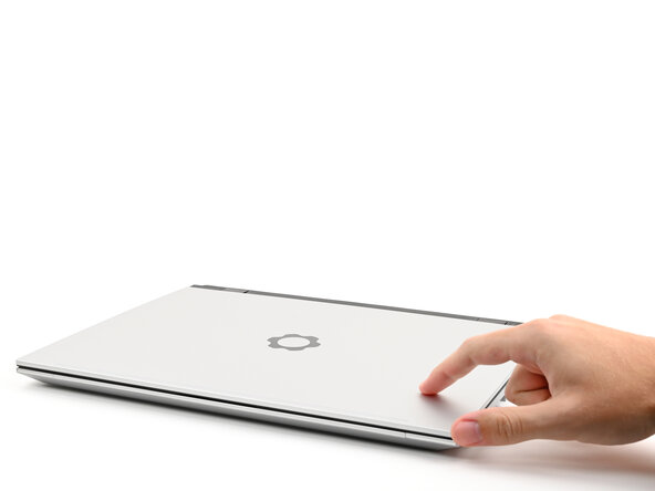 Framework Laptop 16 Pre-Built Edition Quick Start Guide, Open the laptop: crwdns2935265:02crwdnd2935265:01crwdnd2935265:02crwdne2935265:0