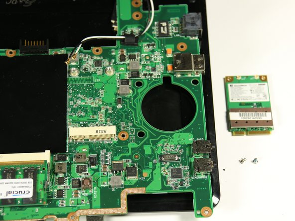 Asus Eee PC 1000HE Wireless Network Card Replacement: crwdns2935265:023crwdnd2935265:03crwdnd2935265:03crwdne2935265:0