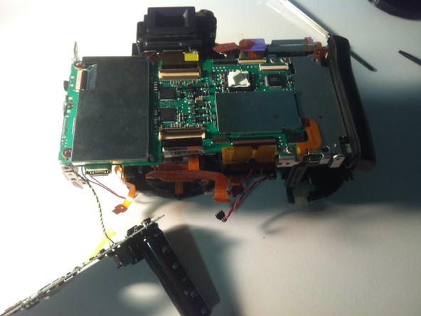 Canon EOS 40D Shutter Assembly Replacement: crwdns2935265:06crwdnd2935265:03crwdnd2935265:03crwdne2935265:0