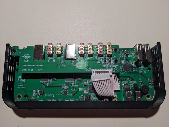 Monoprice Blackbird 4K HDMI 2.0 and USB 3.0 2x1 KVM Switch Teardown