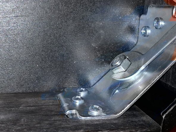 Repairing a Wobbly Piano Bench: crwdns2935265:06crwdnd2935265:02crwdnd2935265:02crwdne2935265:0