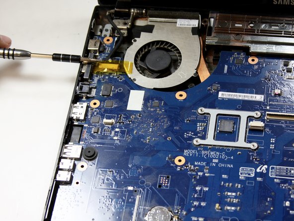 Samsung NP R580 JBB2 Cooling Fan Replacement: crwdns2935265:010crwdnd2935265:02crwdnd2935265:02crwdne2935265:0