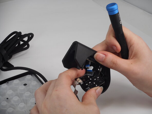 Razer Tartarus V2 D-Pad Replacement, D-Pad: crwdns2935265:05crwdnd2935265:03crwdnd2935265:03crwdne2935265:0