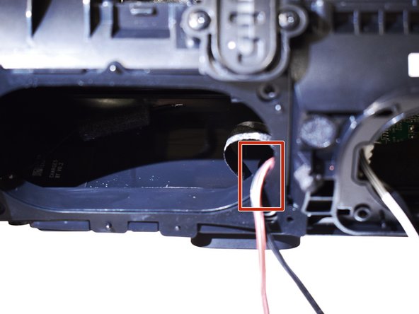 JBL Charge 5 Motherboard Replacement: crwdns2935265:024crwdnd2935265:02crwdnd2935265:02crwdne2935265:0