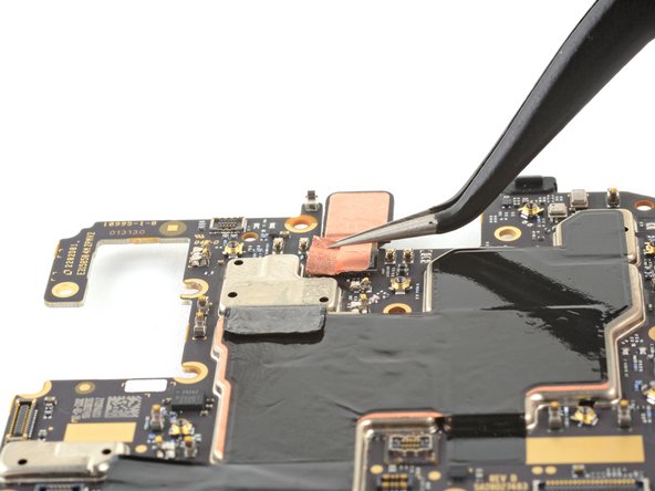 Motorola Moto G Stylus 5G (2022) Motherboard Replacement, Peel the copper tape: crwdns2935265:031crwdnd2935265:03crwdnd2935265:03crwdne2935265:0