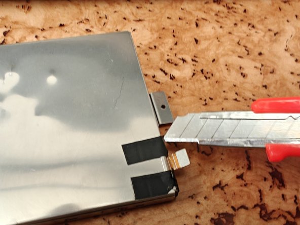 Asus ROG Claymore II Battery Replacement, Disconnecting the battery case: crwdns2935265:06crwdnd2935265:03crwdnd2935265:03crwdne2935265:0