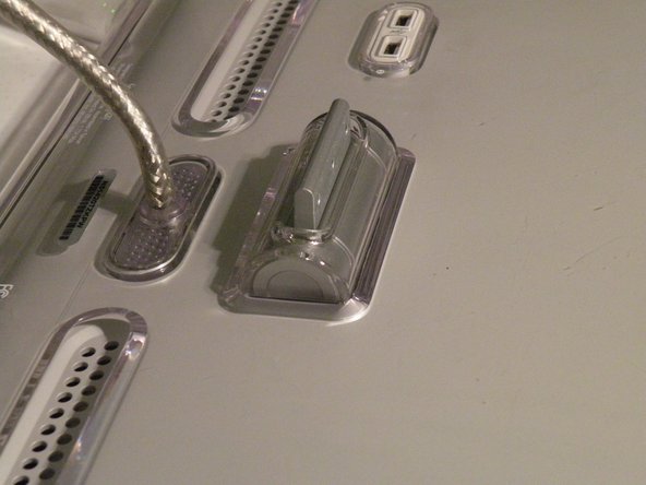 Apple Studio Display M7649 Teardown: crwdns2935265:03crwdnd2935265:02crwdnd2935265:02crwdne2935265:0