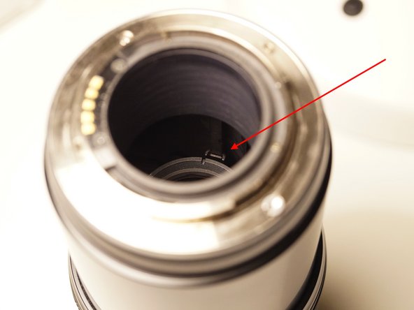 Reparatur einer hängenden Blende an einem Vivitar Series 1 28-300mm Objektiv, Zusammensetzen: Schritt 7, Bild 1 von 1