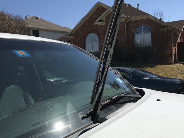 2010 Toyota Tacoma Windshield Wiper Replacement: crwdns2935265:08crwdnd2935265:02crwdnd2935265:02crwdne2935265:0