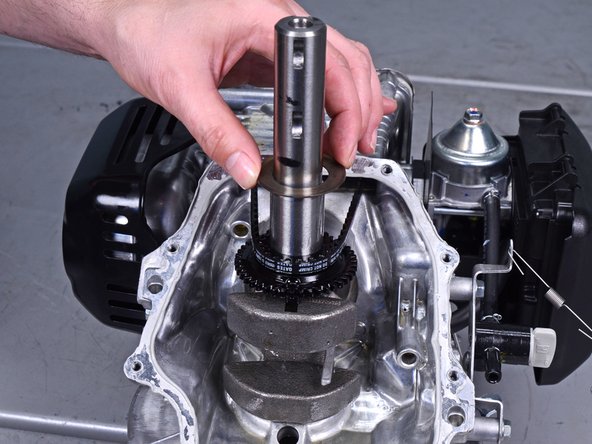 Honda Lawn Mower HRS216K6 PKAA Crankshaft Replacement, Remove the crankshaft: crwdns2935265:030crwdnd2935265:02crwdnd2935265:02crwdne2935265:0
