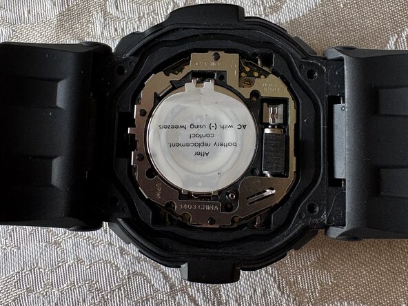 Casio G-Shock GD-350 Battery Replacement: crwdns2935265:05crwdnd2935265:03crwdnd2935265:03crwdne2935265:0