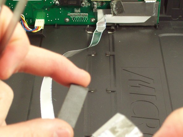 Microtek ScanMaker 5900 New Ribbon Cable Replacement, Remove ribbon cable: crwdns2935265:011crwdnd2935265:03crwdnd2935265:03crwdne2935265:0