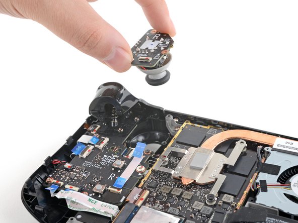 Steam Deck Right Thumbstick Replacement, Remove the thumbstick: crwdns2935265:011crwdnd2935265:02crwdnd2935265:02crwdne2935265:0