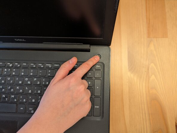 Dell Vostro 3590 Battery Replacement: crwdns2935265:011crwdnd2935265:02crwdnd2935265:02crwdne2935265:0