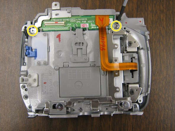 JVC GR-D290U LCD Screen Replacement: crwdns2935265:021crwdnd2935265:03crwdnd2935265:03crwdne2935265:0