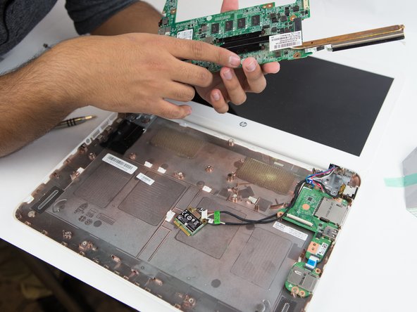 HP Chromebook 14-Q070NR Solid State Drive Replacement: crwdns2935265:011crwdnd2935265:02crwdnd2935265:02crwdne2935265:0