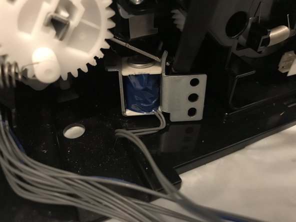 Dell 1350cnw Solenoid Replacement, Remove solenoid: stap 0, afbeelding 2 van 2