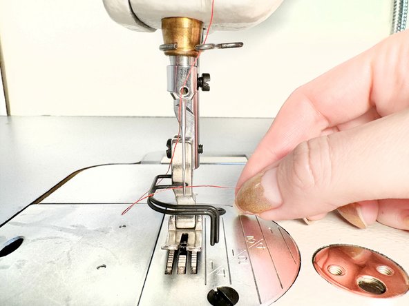 Juki DDL-8700 Needle Replacement: 手順 8、 2の画像 2