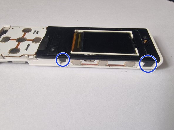 Samsung YP-U6 Battery Replacement: step 8, image 1 of 3