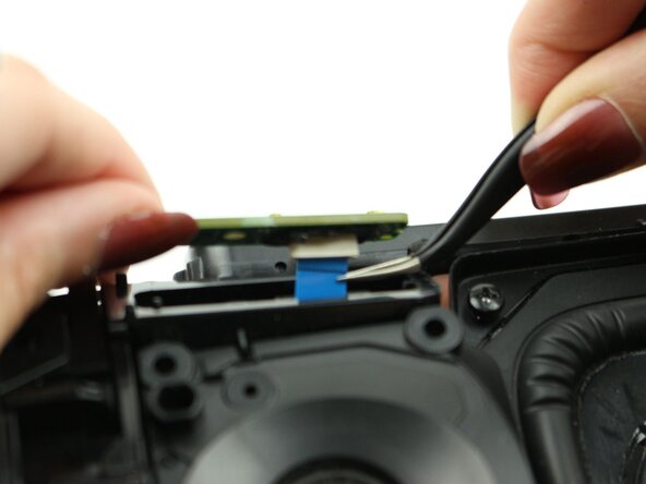 Sony SRS-XG300 Power Button Replacement: crwdns2935265:06crwdnd2935265:03crwdnd2935265:03crwdne2935265:0