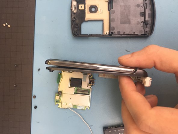 LG KE970 Teardown, Unscrew the front part: crwdns2935265:07crwdnd2935265:02crwdnd2935265:03crwdne2935265:0