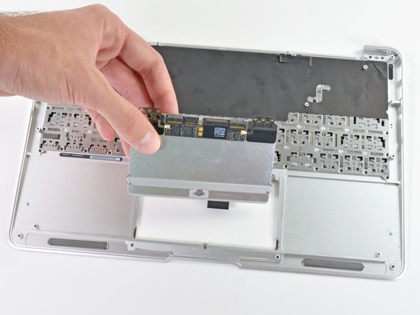 MacBook Air 11" Late 2010 Upper Case Replacement: crwdns2935265:041crwdnd2935265:03crwdnd2935265:03crwdne2935265:0