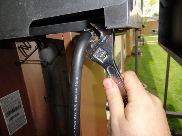 Propane Grill Regulator & Hose Replacement: crwdns2935265:04crwdnd2935265:02crwdnd2935265:02crwdne2935265:0