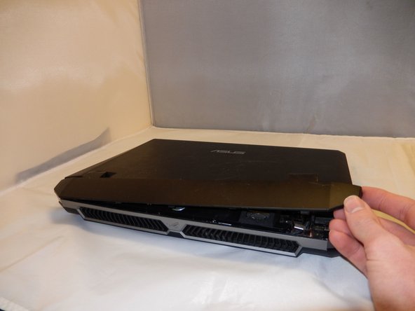 Asus ROG G55VW-DH71 Sound Bar  Replacement: crwdns2935265:03crwdnd2935265:02crwdnd2935265:02crwdne2935265:0