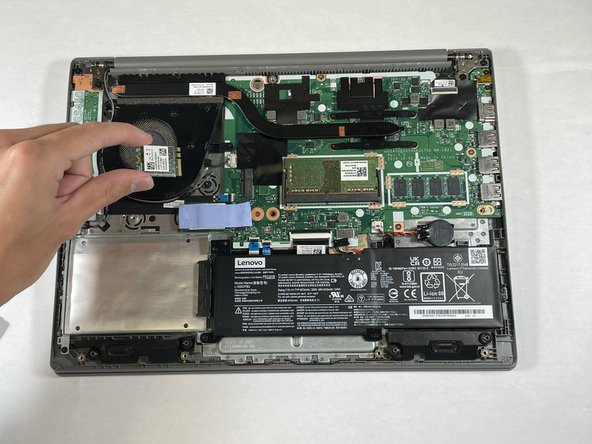 Lenovo IdeaPad 3-1481W000NGUS Fan Replacement: crwdns2935265:06crwdnd2935265:03crwdnd2935265:03crwdne2935265:0