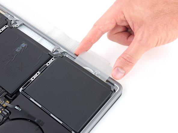MacBook Pro 13" 2022 (M2) Battery Replacement, Separate the left battery cell: crwdns2935265:032crwdnd2935265:02crwdnd2935265:02crwdne2935265:0