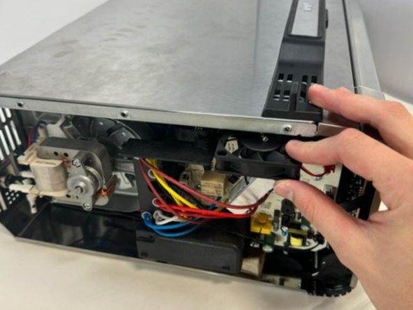 Ninja Foodi SP101 / FT102A Cooling Fan Replacement, Remove Old Fan: crwdns2935265:08crwdnd2935265:02crwdnd2935265:03crwdne2935265:0