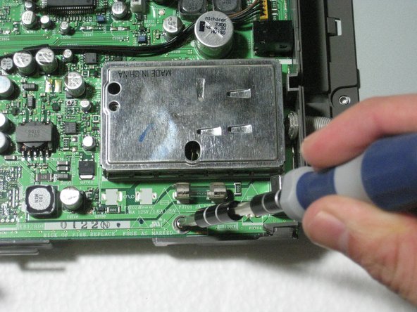 Sharp Aquos LC13B2UA LCD Replacement: crwdns2935265:011crwdnd2935265:02crwdnd2935265:03crwdne2935265:0