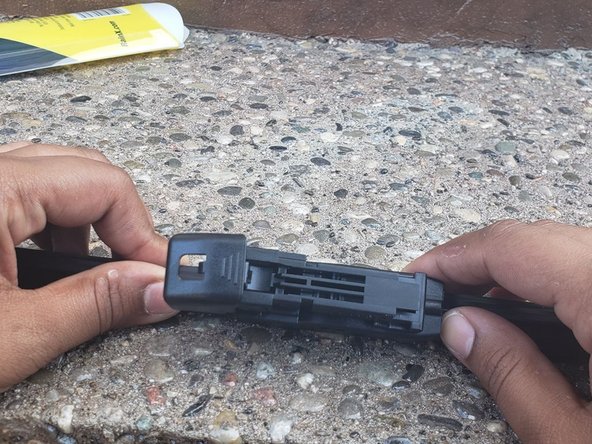 2017 Ford Escape Wiper Blades Replacement: crwdns2935265:05crwdnd2935265:03crwdnd2935265:03crwdne2935265:0