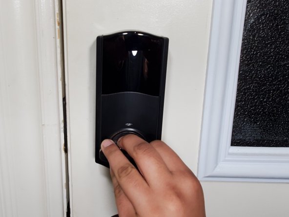 How to Fix a Jammed Weiser SmartCode 10 Touchscreen Door Lock: 步骤 7 中的图像 2，3