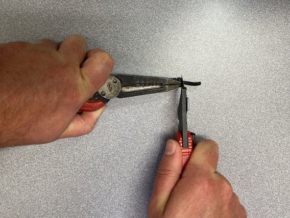 Nintendo 64 Power Supply Power Cable Replacement: crwdns2935265:05crwdnd2935265:03crwdnd2935265:03crwdne2935265:0