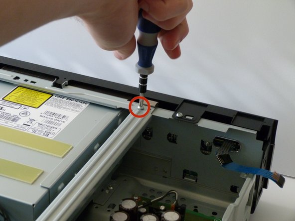 Sony BDP-S1 Optical Drive Motor Replacement: crwdns2935265:04crwdnd2935265:03crwdnd2935265:03crwdne2935265:0