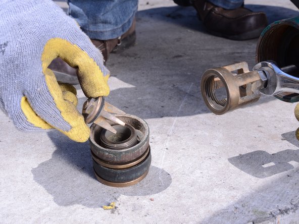 Ukujamisela Ipompo Yehlathi Ngevelifu Ekhamabako: crwdns2935265:042crwdnd2935265:02crwdnd2935265:02crwdne2935265:0