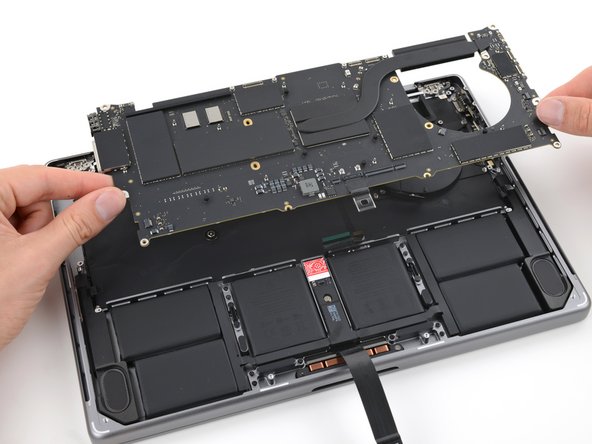 MacBook Pro 14" Late 2023 (M3) USB-C Ports Replacement, Remove the logic board: crwdns2935265:052crwdnd2935265:03crwdnd2935265:03crwdne2935265:0