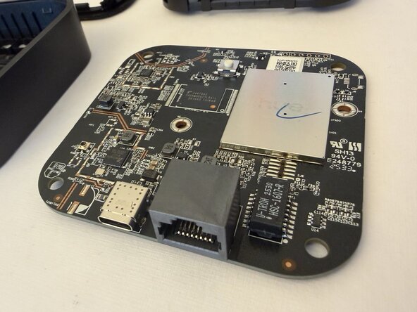 Philips Hue Bridge Pro: crwdns2935265:02crwdnd2935265:01crwdnd2935265:01crwdne2935265:0