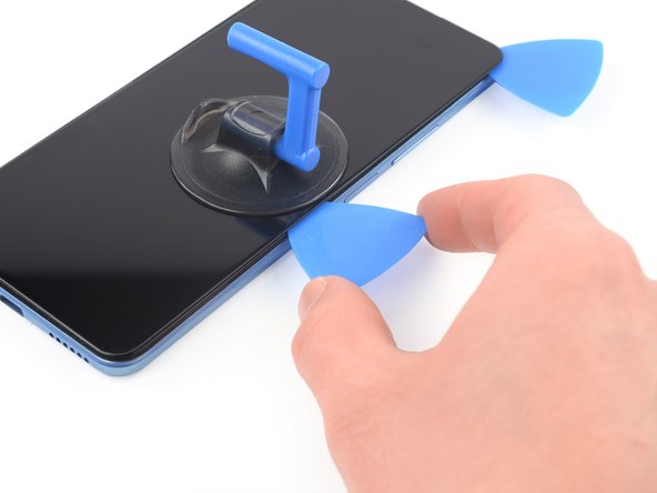 Xiaomi Mi 11 Lite Screen Replacement, Slice the adhesive: crwdns2935265:019crwdnd2935265:02crwdnd2935265:03crwdne2935265:0