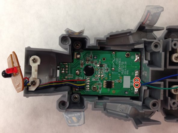 Air Hog Smash Bots Motherboard Replacement: crwdns2935265:010crwdnd2935265:02crwdnd2935265:02crwdne2935265:0