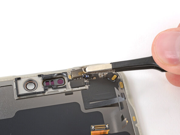 iPhone 17 Pro Max Screen Replacement, Remove the bracket: crwdns2935265:025crwdnd2935265:01crwdnd2935265:02crwdne2935265:0