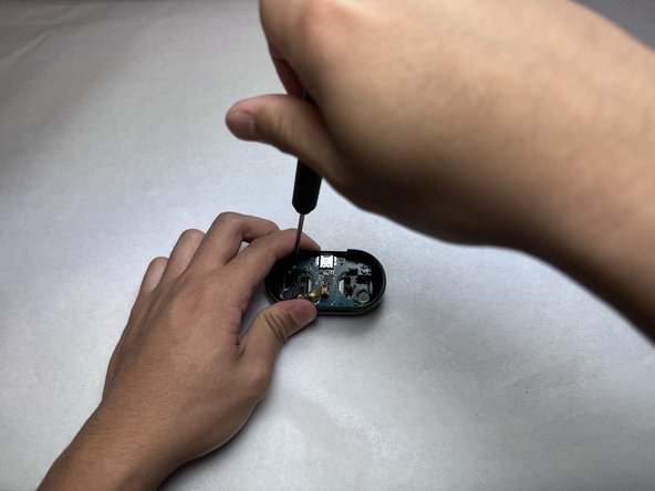 Samsung Galaxy Buds Plus Case Battery Replacement: crwdns2935265:05crwdnd2935265:03crwdnd2935265:03crwdne2935265:0