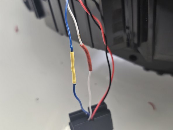 Roborock S7: Cliff sensor replacement, Soldering: crwdns2935265:014crwdnd2935265:03crwdnd2935265:03crwdne2935265:0