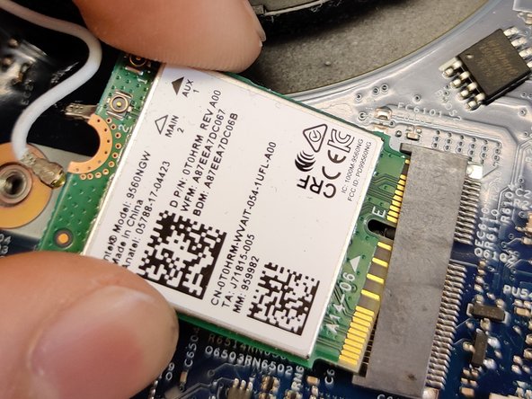 Dell Latitude 3310 Teardown, WLAN-card: crwdns2935265:06crwdnd2935265:03crwdnd2935265:03crwdne2935265:0