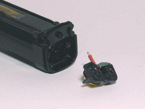 XMAX V3 Pro Disassembly, Positive Battery Terminal Assembly: crwdns2935265:016crwdnd2935265:03crwdnd2935265:03crwdne2935265:0