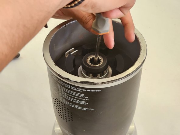 Nutribullet Rx #NB-301 Drive Socket Replacement: crwdns2935265:03crwdnd2935265:02crwdnd2935265:03crwdne2935265:0