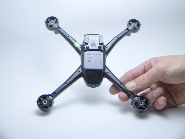 Helicute Petrel H820HC (Drone) Disassembly, Separate the Body: step 7, image 1 of 3