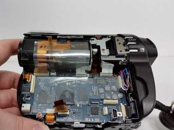 Sony Handycam DCR-DVD650 Disk Door Replacement: crwdns2935265:09crwdnd2935265:02crwdnd2935265:03crwdne2935265:0