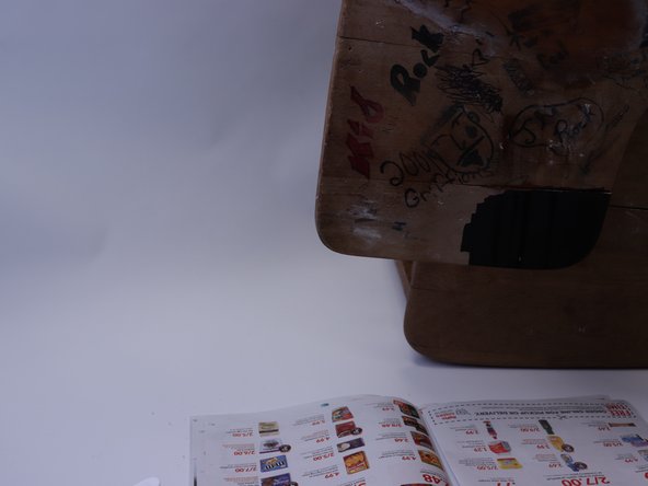 How to Restore a Student Desk: crwdns2935265:05crwdnd2935265:02crwdnd2935265:03crwdne2935265:0